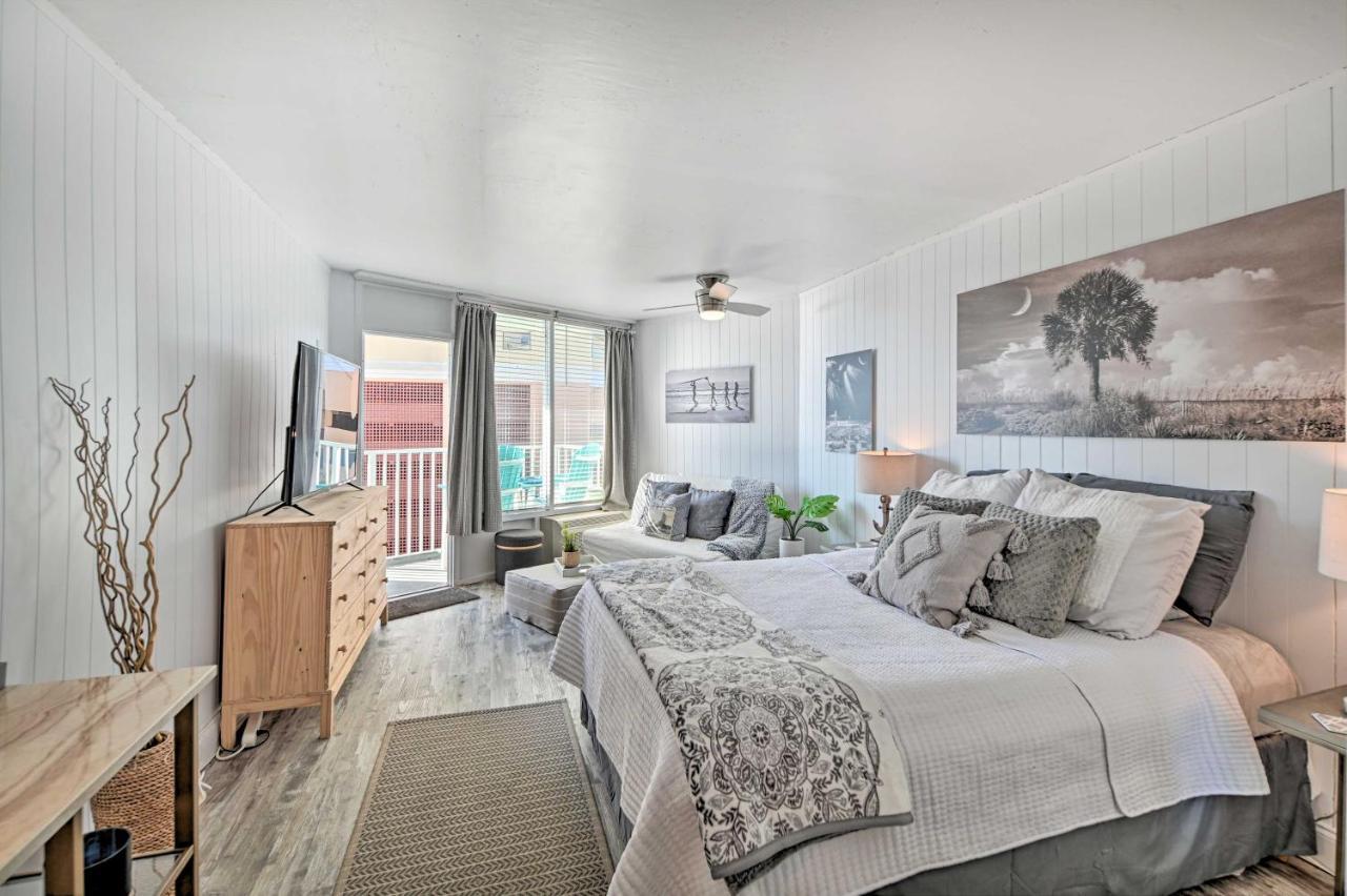 Beachfront Condo In Myrtle Beach With Pool Access Eksteriør bilde